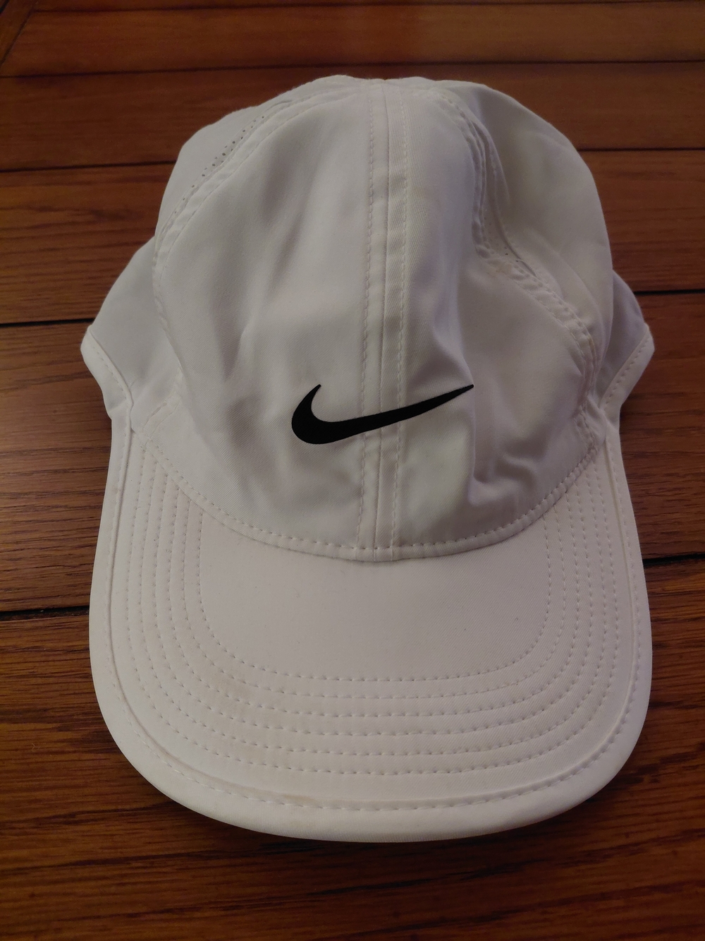 Nike Kids White Swoosh Performance Cap